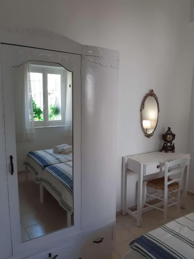 Dapia Holiday Home Spetses Town Extérieur photo